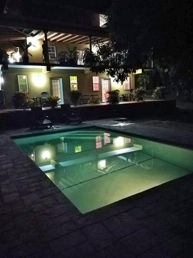 Tropical Apartments Tobago Scarborough Exterior foto